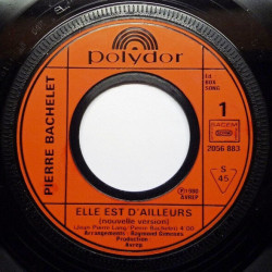 Elle Est D'ailleurs