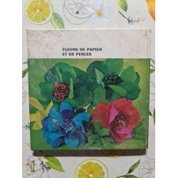 Fleurs de papier et de perles