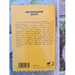 Une ravissante idiote