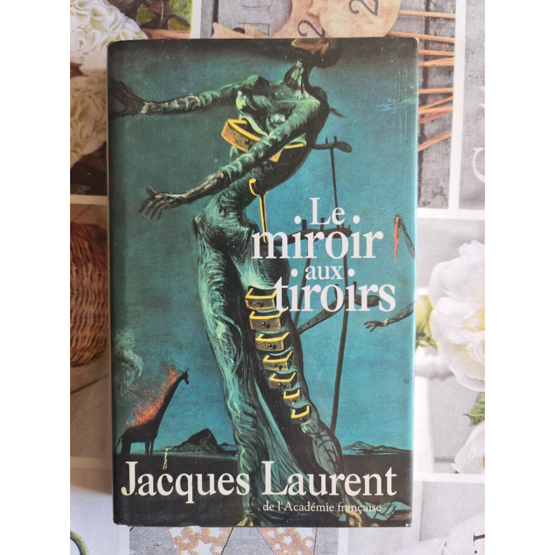 Le miroir aux tiroirs