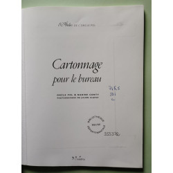 Cartonnage pour le bureau