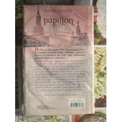 Un papillon sous la neige