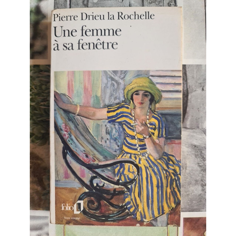 Une femme à sa fenêtre