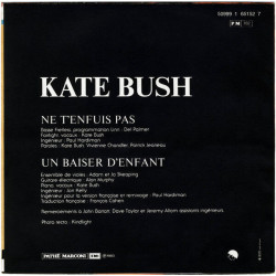 Ne T'enfuis Pas / Un Baiser D'enfant