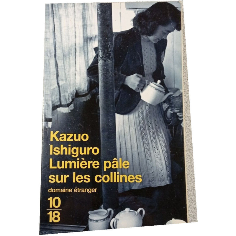 Lumière pâle sur les collines