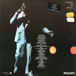 Au Palais Des Congres Avec Simplicité