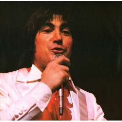 Au Palais Des Congres Avec Simplicité