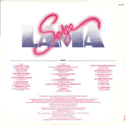 Au Palais Des Congres Avec Simplicité