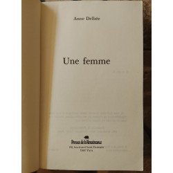 Une femme