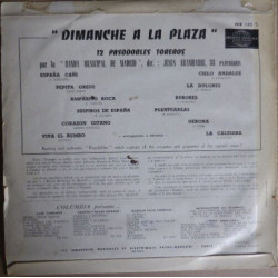 Dimanche A La Plaza