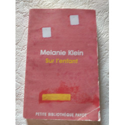 Sur l'enfant