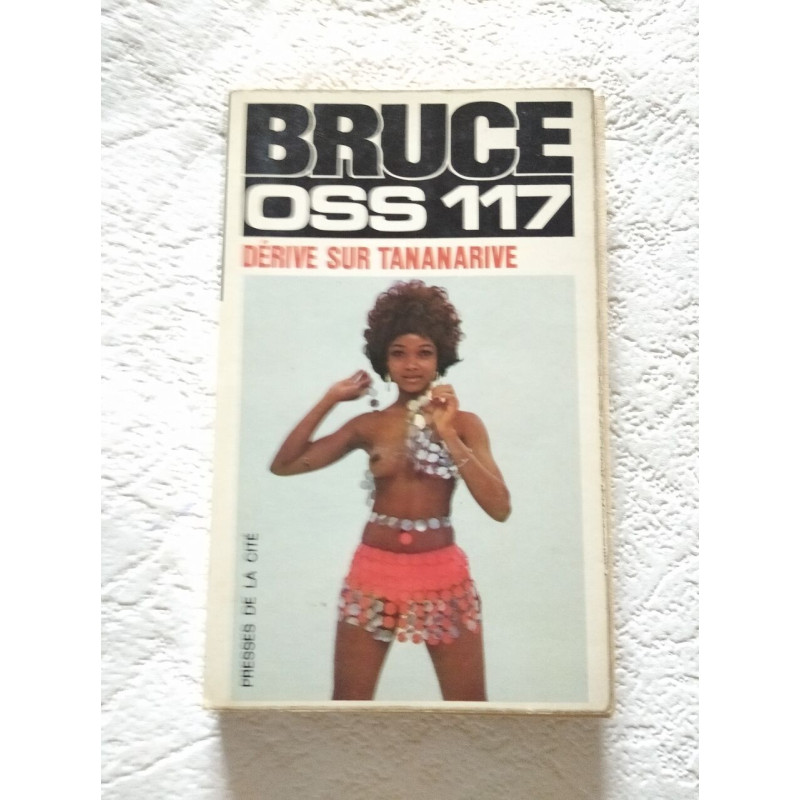 Bruce OSS 117 : Dérive sur Tananarive