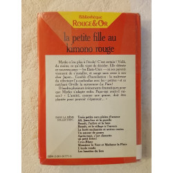 La petite fille au kimono rouge