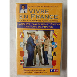 VHS - Vivre en France : Racines et traditions des régions...