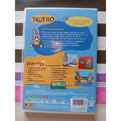 Trotro prend son bain