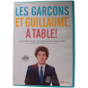 Les garçons et Guillaume à table