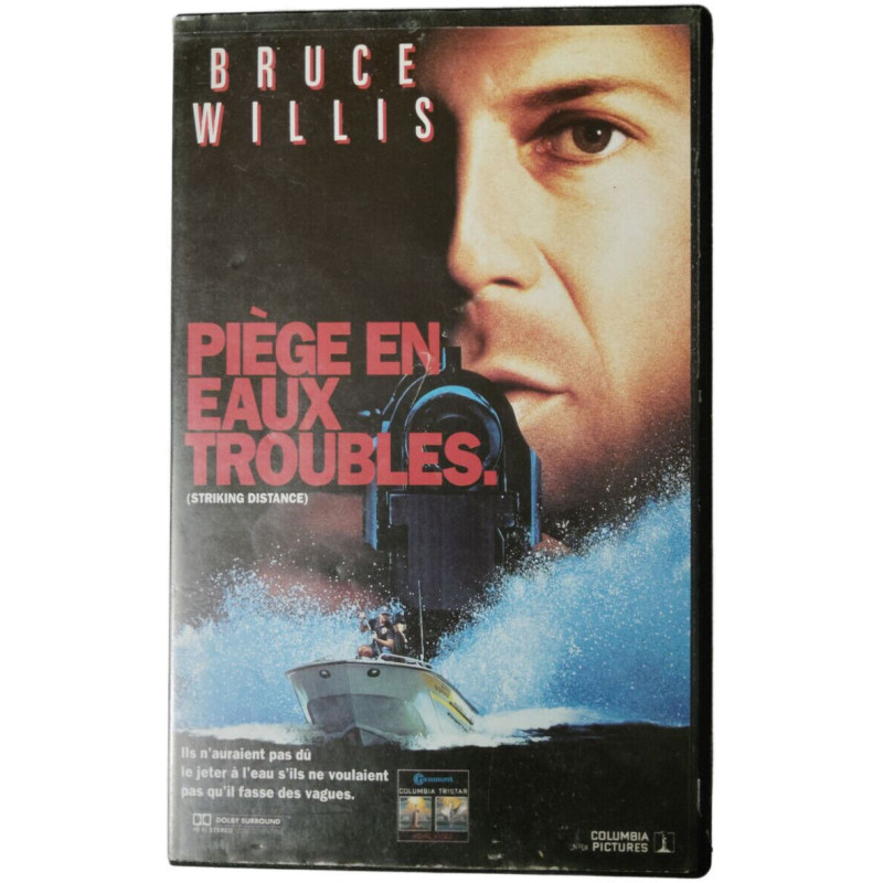 VHS - Piège en eaux troubles. (Striking Distance)