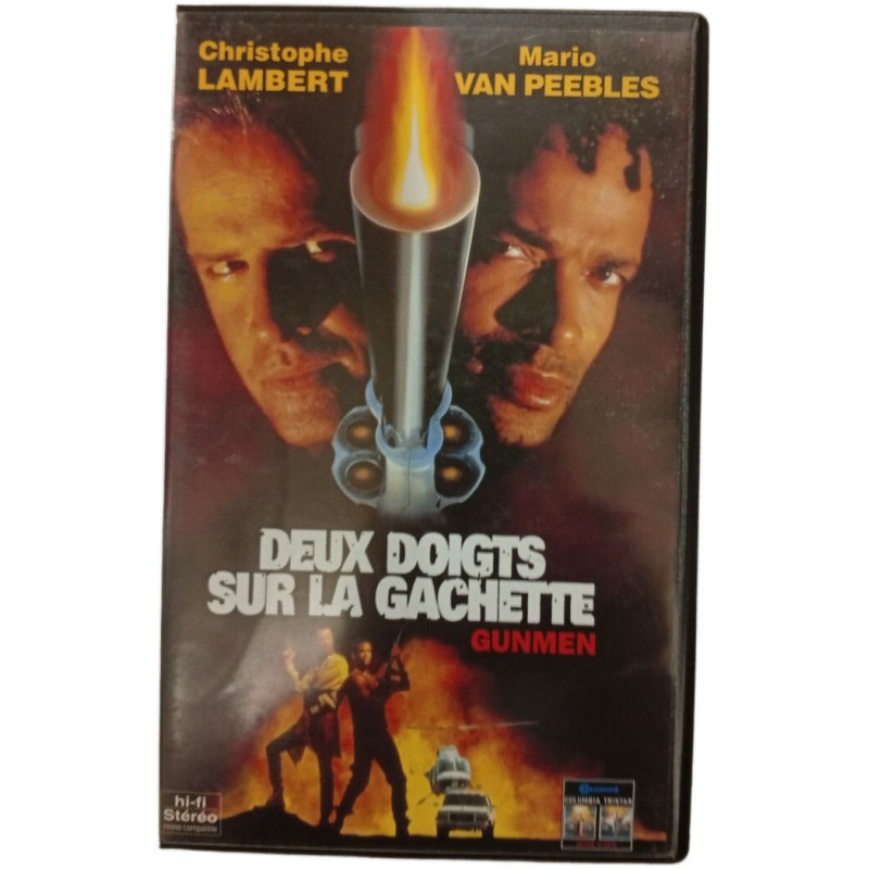 Deux doigts sur la gâchette