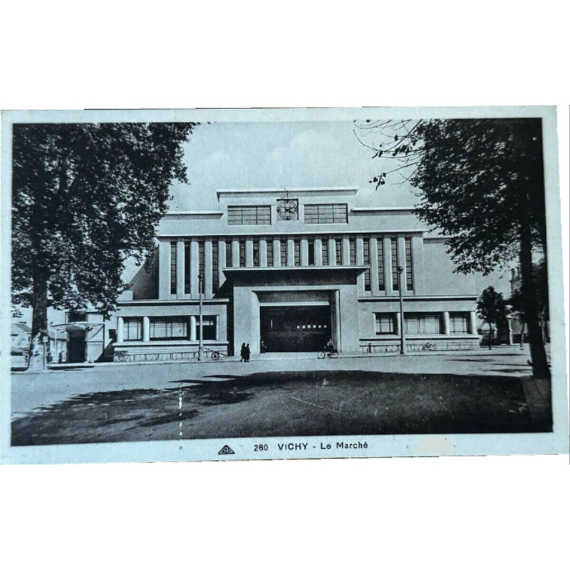 280 Vichy - Le Marché