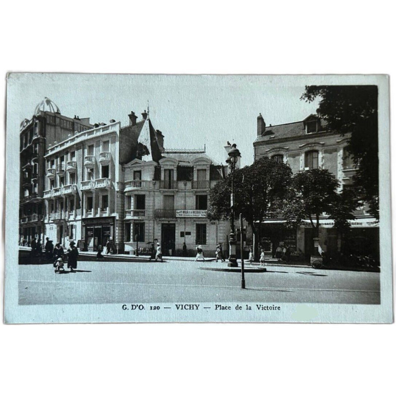 G D'O 120 Vichy - Place de la Victoire