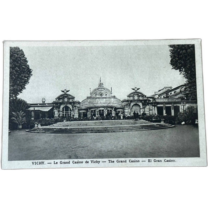Vichy. - Le Grand Casino de Vichy - The Grand Casino - El Gran Casino