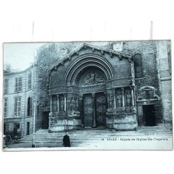 18 Arles Façade de l'Eglise Ste-Tromhime