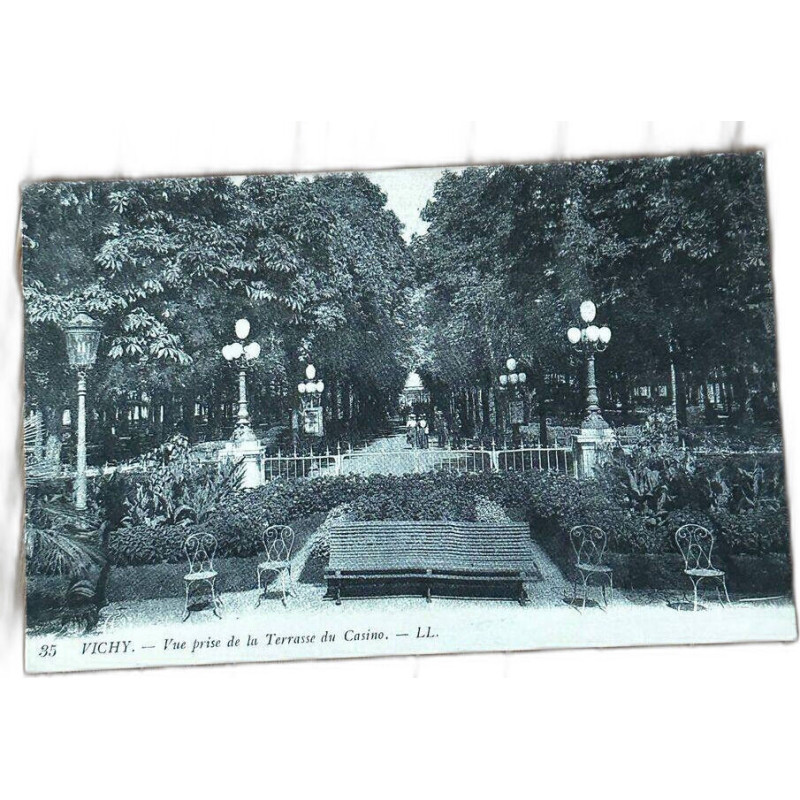 35 Vichy. - Vue prise de la Terrasse du Casino. - LL