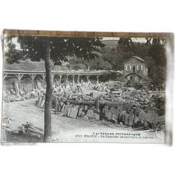 L'Auvergne pittoresque. 2717 Volvic - Un chantier de tailleurs de...