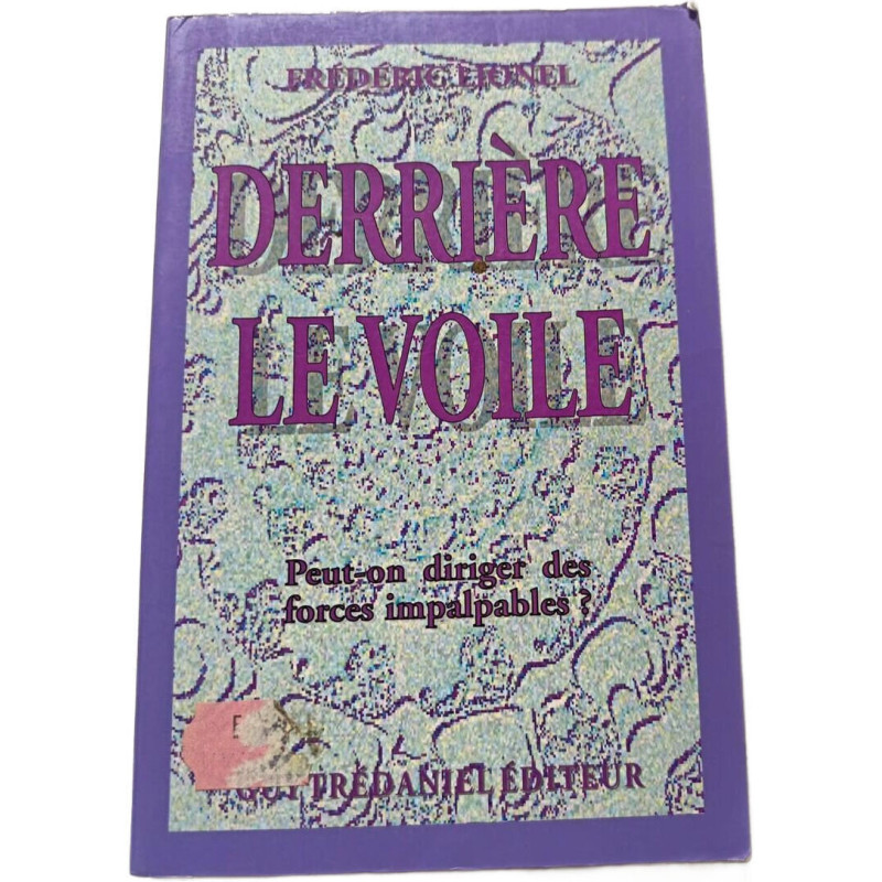 Derrière le voile