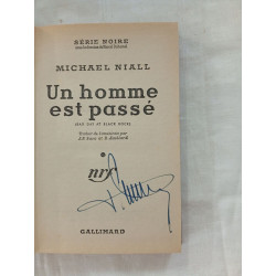 Un homme est passé