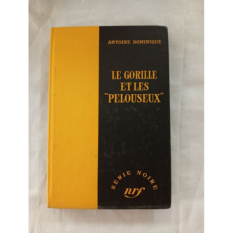 Le gorille et les "pelouseux"