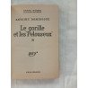 Le gorille et les "pelouseux"