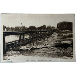 420 Vichy Passerelle sur l'Allier