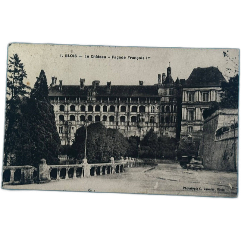 1 Blois - Le Château - Façade François 1er