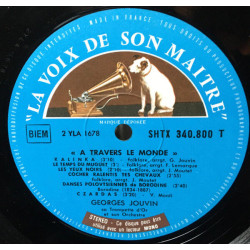 A Travers Le Monde - Volume 1: Dans Les Steppes